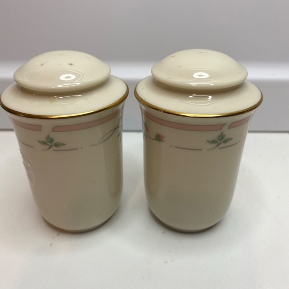 Used Lenox Rose Manor Pink Salt & Pepper - Picture 3 of 6